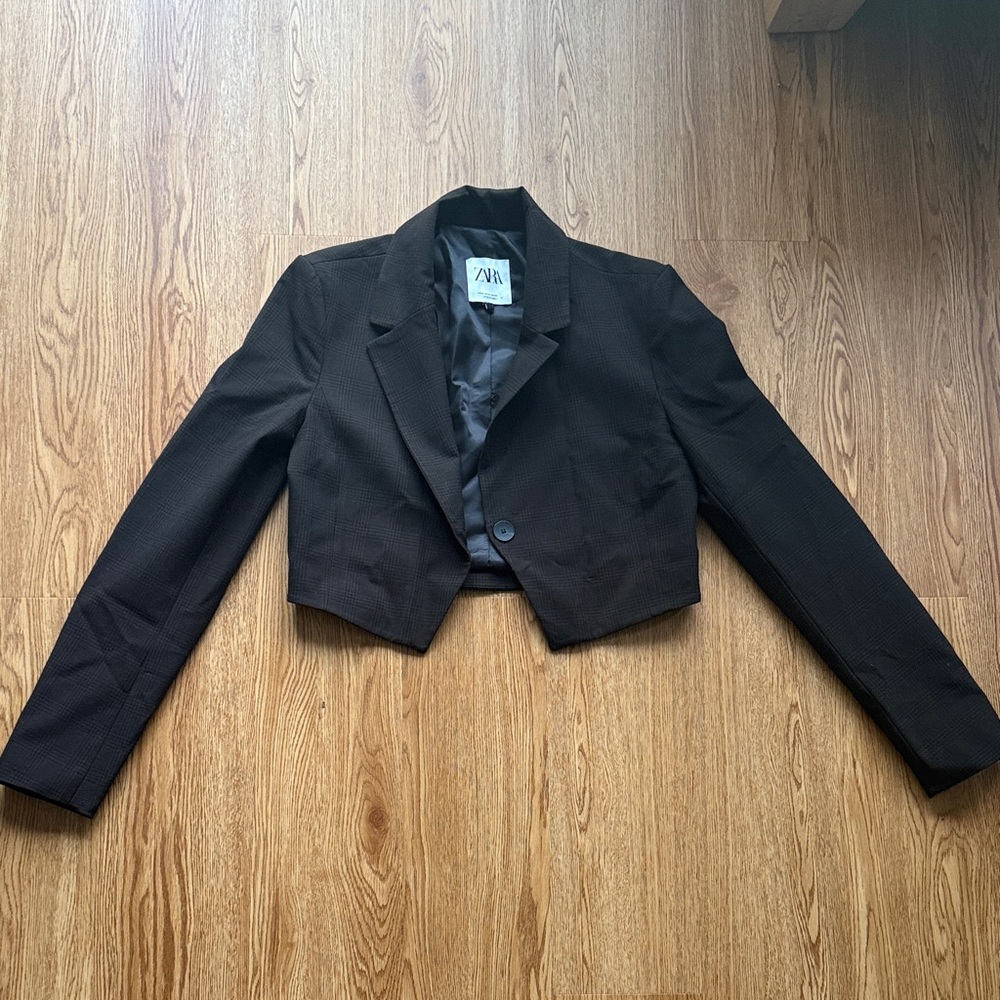 Zara Women's Chic Dark Brown Cropped Blazer
